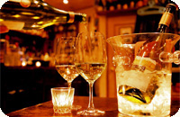協会認定ワインアドバイザーが、あなたのお店のお料理に合った最高のお酒をセレクトし、アドバイス